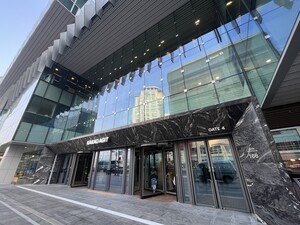 카카오엔터, 군살 빼고 IPO 재추진..."재무 부담 던다" - 뉴스 썸네일 이미지