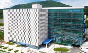 thumbnail - 콜마그룹 부자 독대…경영권 갈등 완화 신호될까