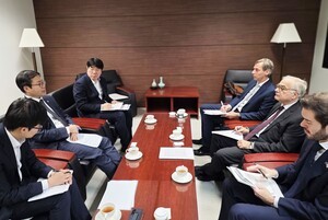 thumbnail - 통상본부장, 주한EU대사 면담…철강·화장품 규제완화 요청