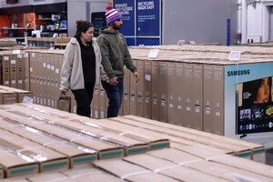 thumbnail - 미국 10월 소매판매 정체…차·휘발유 부진 속 핵심 소비는 증가