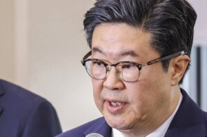 thumbnail - 홈플러스 사태 MBK 김병주 구속 기로...천억원대 사기 혐의 영장심사