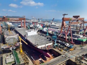 thumbnail - 고용노동부, 한화오션 거제사업장 압수수색…'노무관리 수첩' 의혹 수사 착수