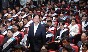 thumbnail - 이찬진의 금감원, 공공기관 지정 유보·특사경 확대 '실세 확인' 