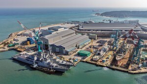 thumbnail - 정조대왕급 최신예 이지스함 울산 집결…HD현대중공업 'K-함정' 선도