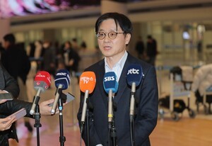 thumbnail - 김정관 