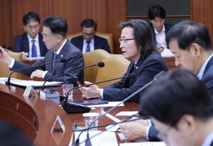 "담합 걸려도 또 담합"...공정위 리니언시 논란, 300억 깎아주고 재범 못... - 뉴스 썸네일 이미지