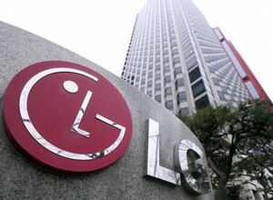 LG전자, 피지컬 AI 타고 날았다...해외 증권가 "40만원도 가능" - 뉴스 썸네일 이미지