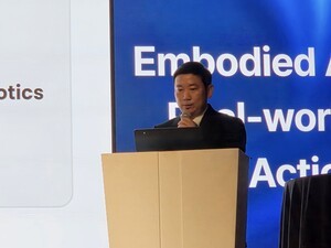 [현장] 디스커버 로보틱스, 로아스 손잡고 '에어봇 P7' 韓 공식 출시 - 뉴스 썸네일 이미지