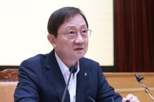 이찬진 금감원장, 대구서 청년·군장병 금융역량 강화 행보 - 뉴스 썸네일 이미지