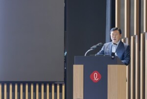 thumbnail - 신동빈 롯데 회장, 롯데쇼핑 32만4100주 매도 추진