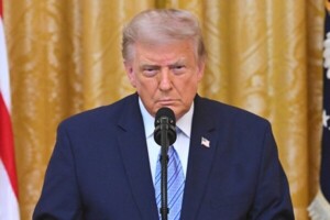 <b>트럼프</b> "호르무즈, <b>美영토</b>로 <b>선언</b>할 것"…통제권 과시