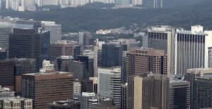 thumbnail - 반도체 날자 기업 실적도 날았다…매출 26.7%↑