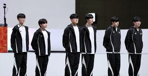 thumbnail - [EBN 오늘(2일) 이슈 종합] 호반 김대헌 호반건설 이사회 의장 내정, 철강·조선업계 
