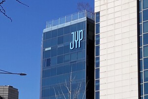 thumbnail - 'JYP 공개매수 예고'에 주가 급등락…금감원 